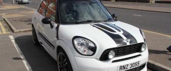 Poepbruin Op Je Mini Countryman Cooper S Autoblog Nl