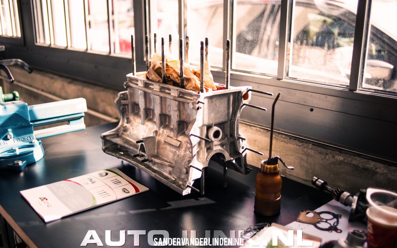 Klassieker garage Gespot op Autoblog.nl